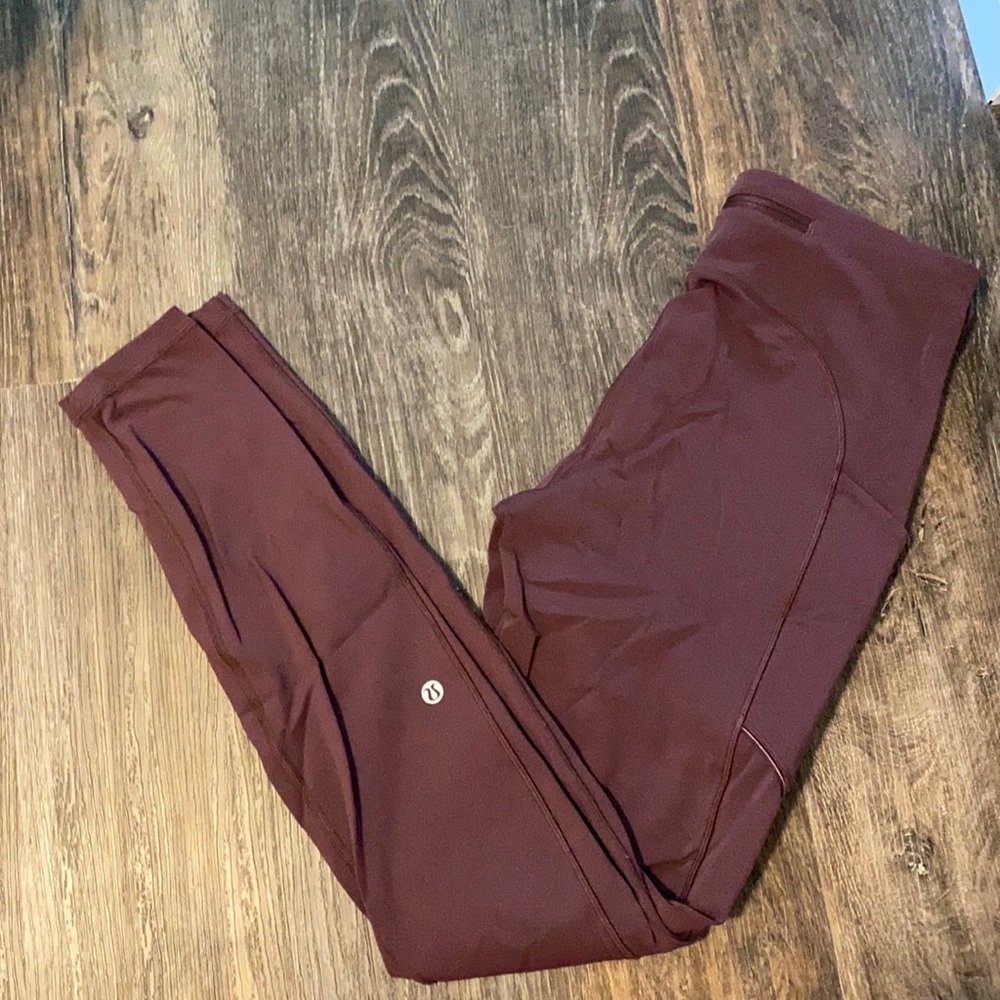 Lululemon wunder under